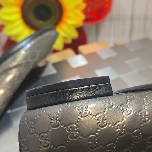Gucci Metallic Gray Peep-Toe Flats - Picture 10 of 11